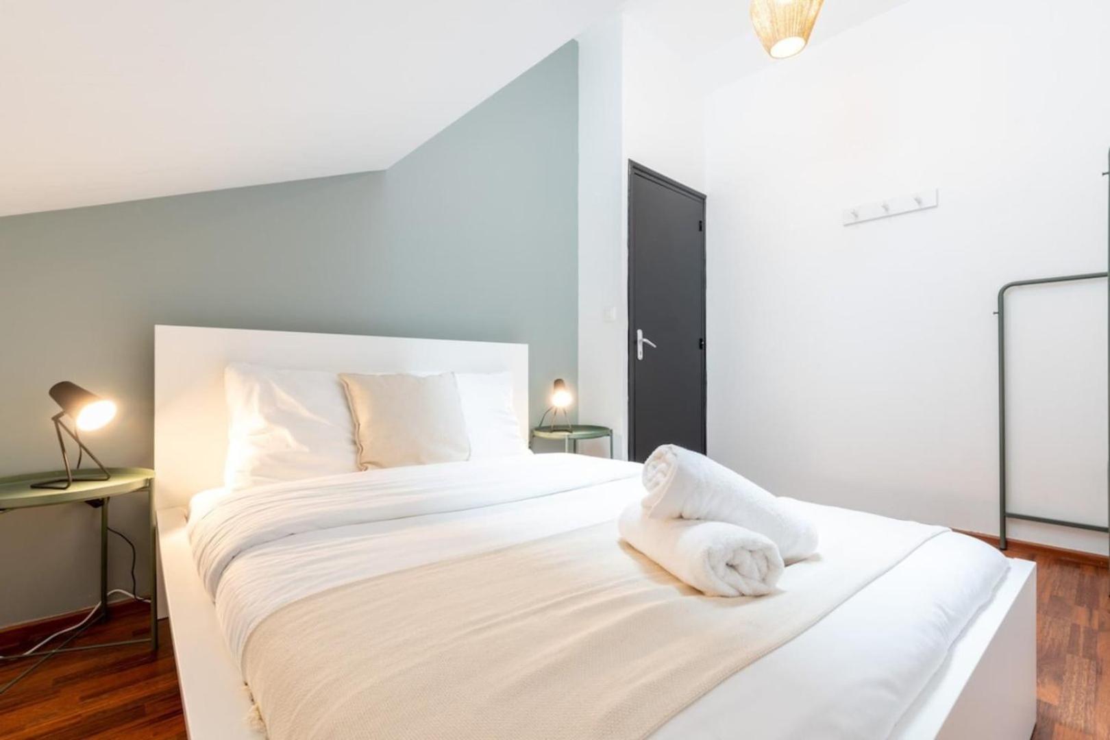 Lille Center - 4 Bedroom Duplex Apartment! Exteriör bild