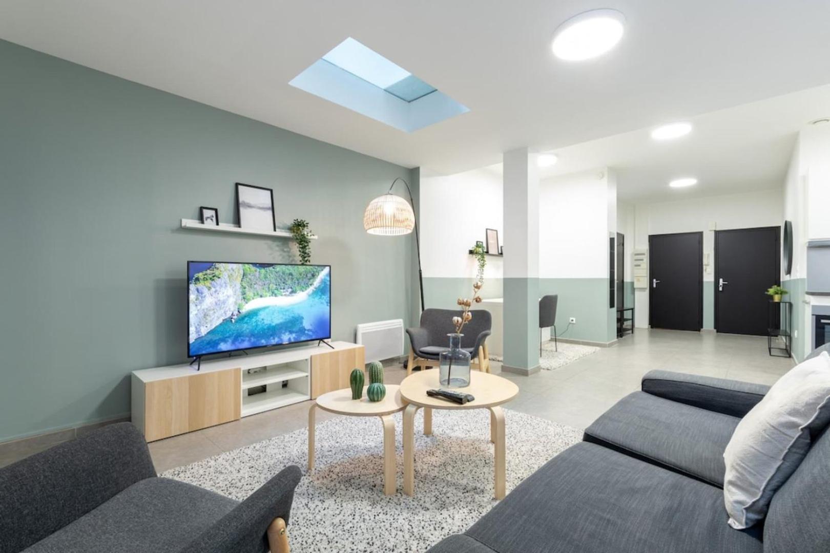 Lille Center - 4 Bedroom Duplex Apartment! Exteriör bild
